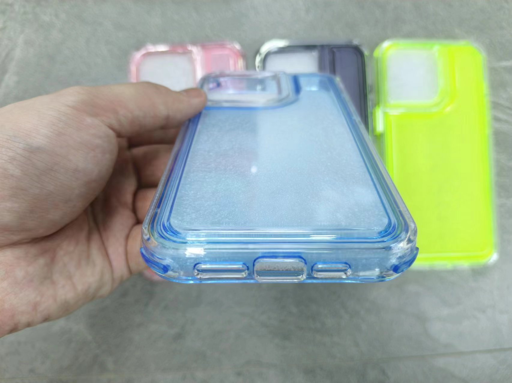 Transparent two-in-one frame phone case Application Scenario