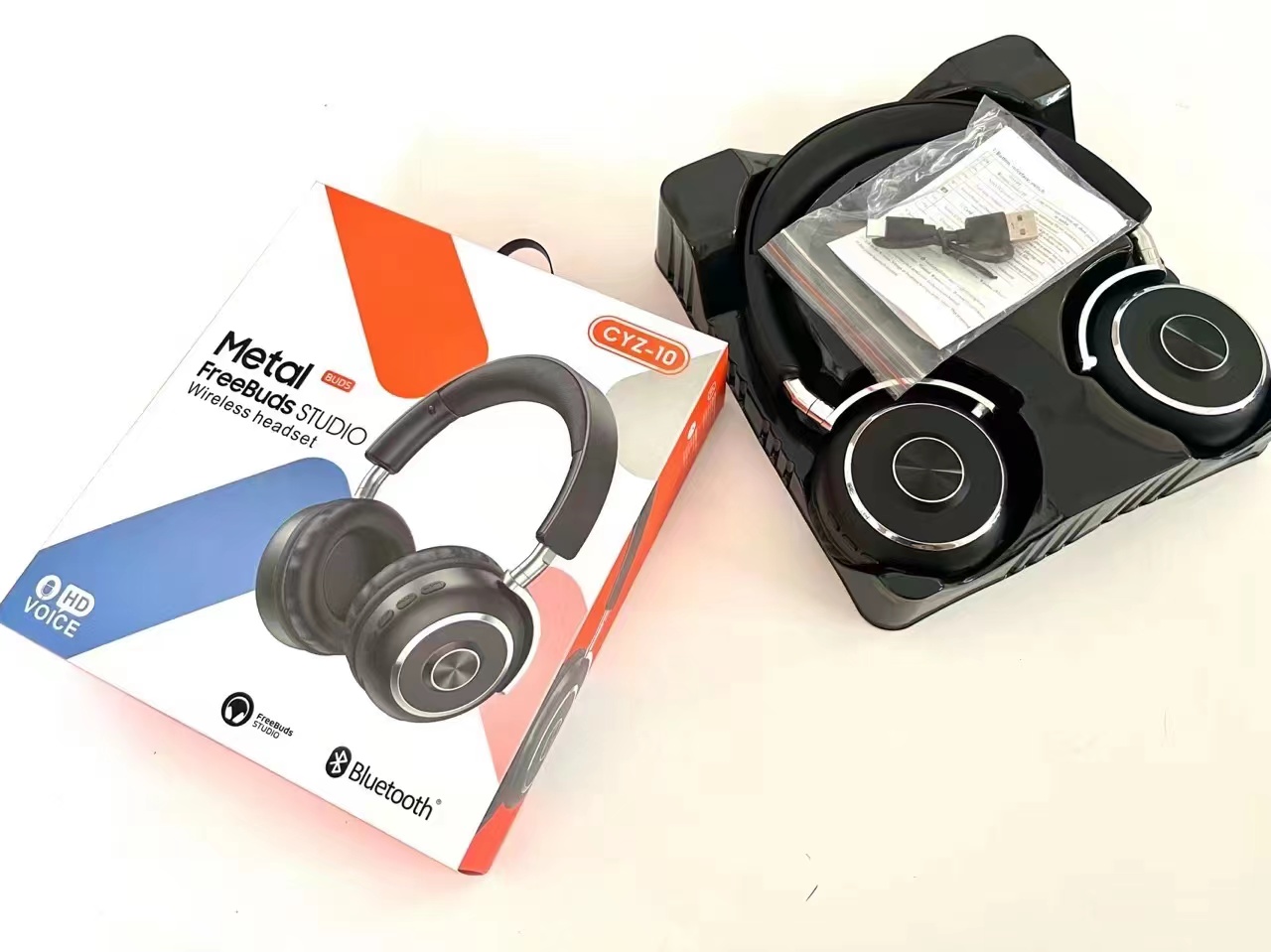 蓝牙耳机实物图