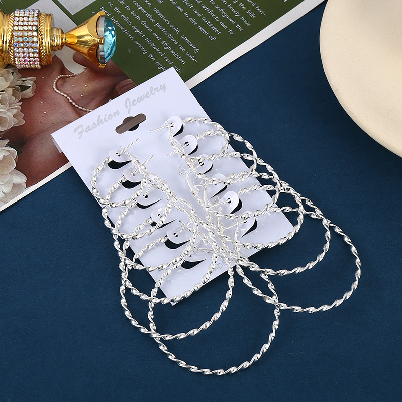 Temperament Hoop Earrings 2024 New Fashionable Summer Style Cold Wind Design Sense Earrings Hoop Female Earrings Specification drawing