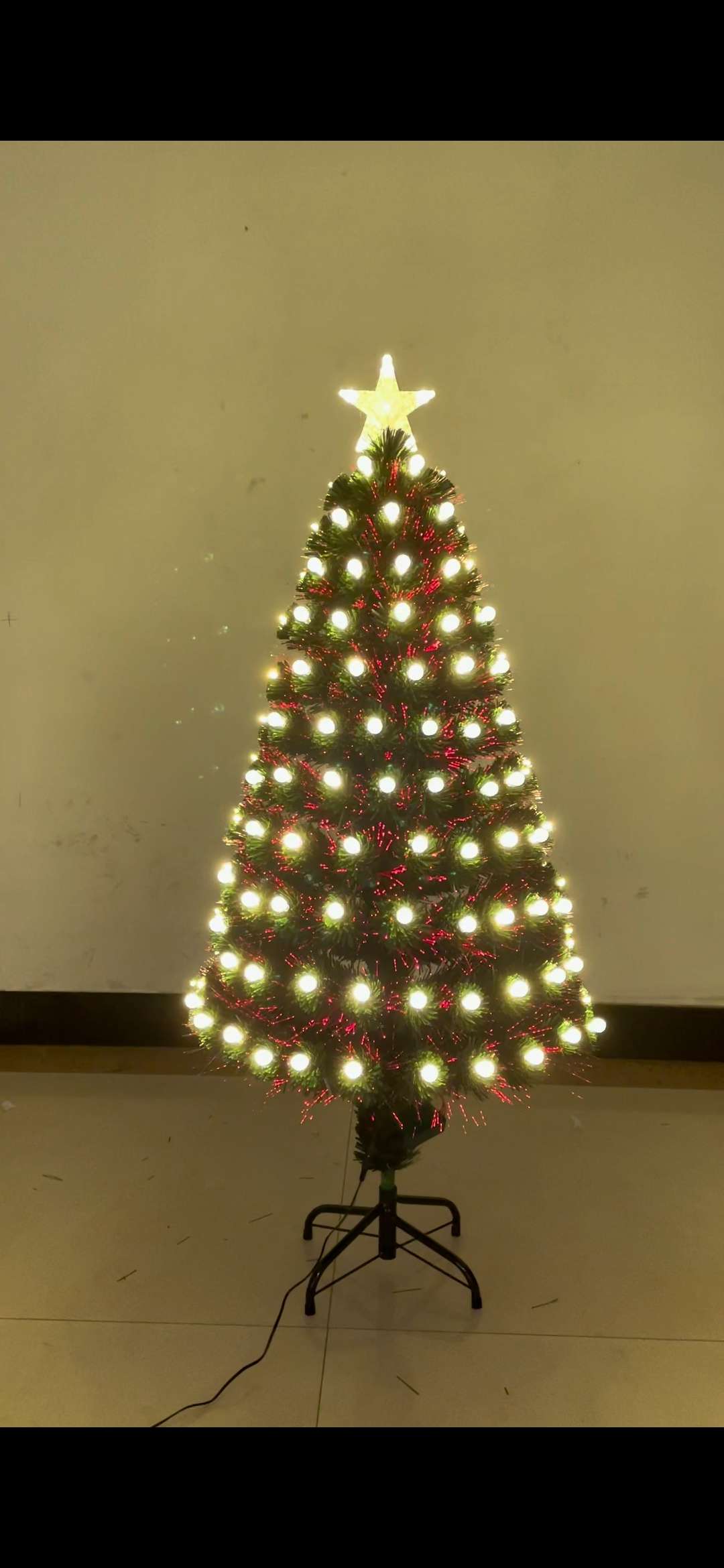 Holiday office culture, Christmas supplies set, Christmas tree, Christmas hat, gift decoration, essential items for Christmas festival atmosphere arrangement, Christmas tree, Christmas supplies, Christmas hat, Christmas tree, Christmas tree festival gifts