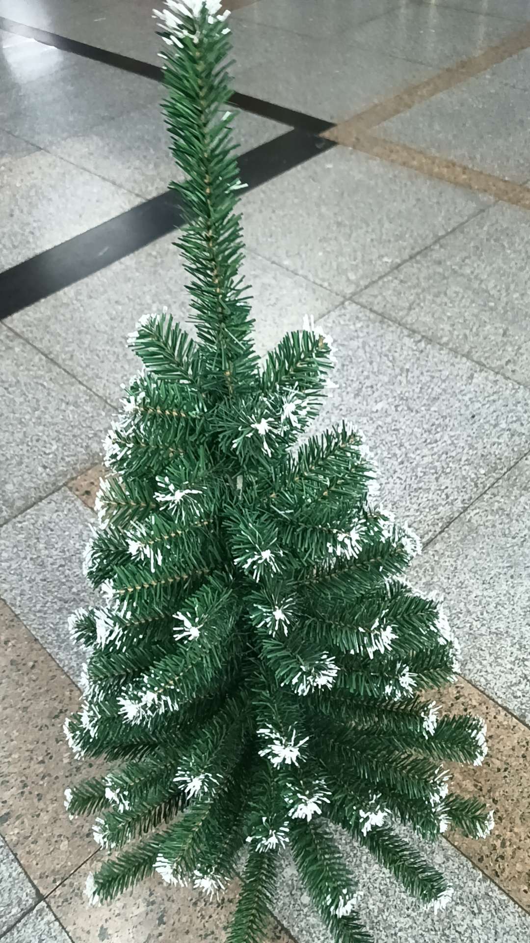 Christmas festival gift set, Christmas tree, Christmas hat, office culture, festival decoration, Christmas supplies all available. Essential for festive atmosphere decoration