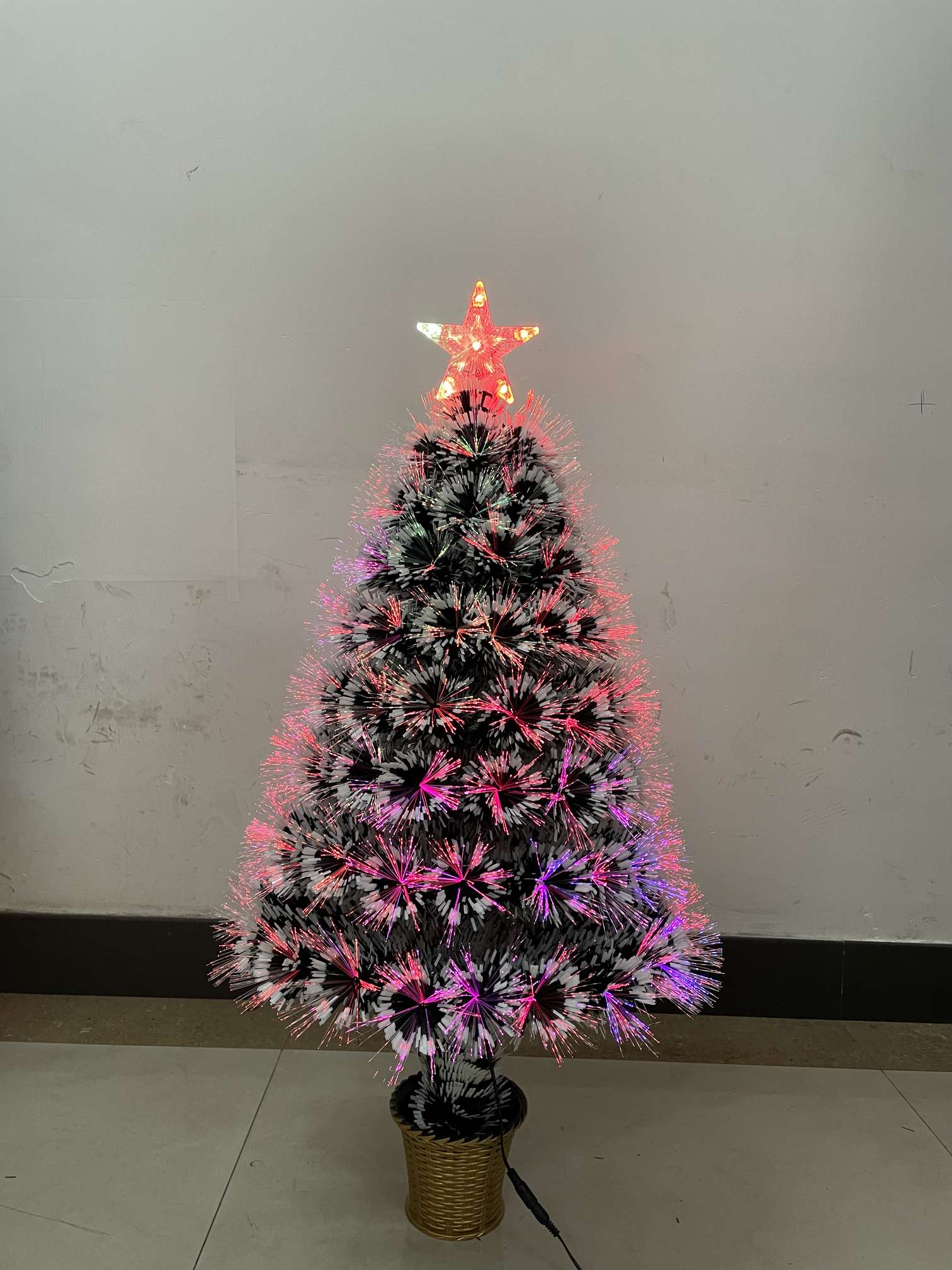 Holiday office culture, Christmas supplies, Christmas tree gifts, decorations, Christmas hats, Christmas tree hangers, Christmas festival atmosphere, Christmas tree decoration, Christmas tree supplies, Christmas tree gifts, Christmas tree