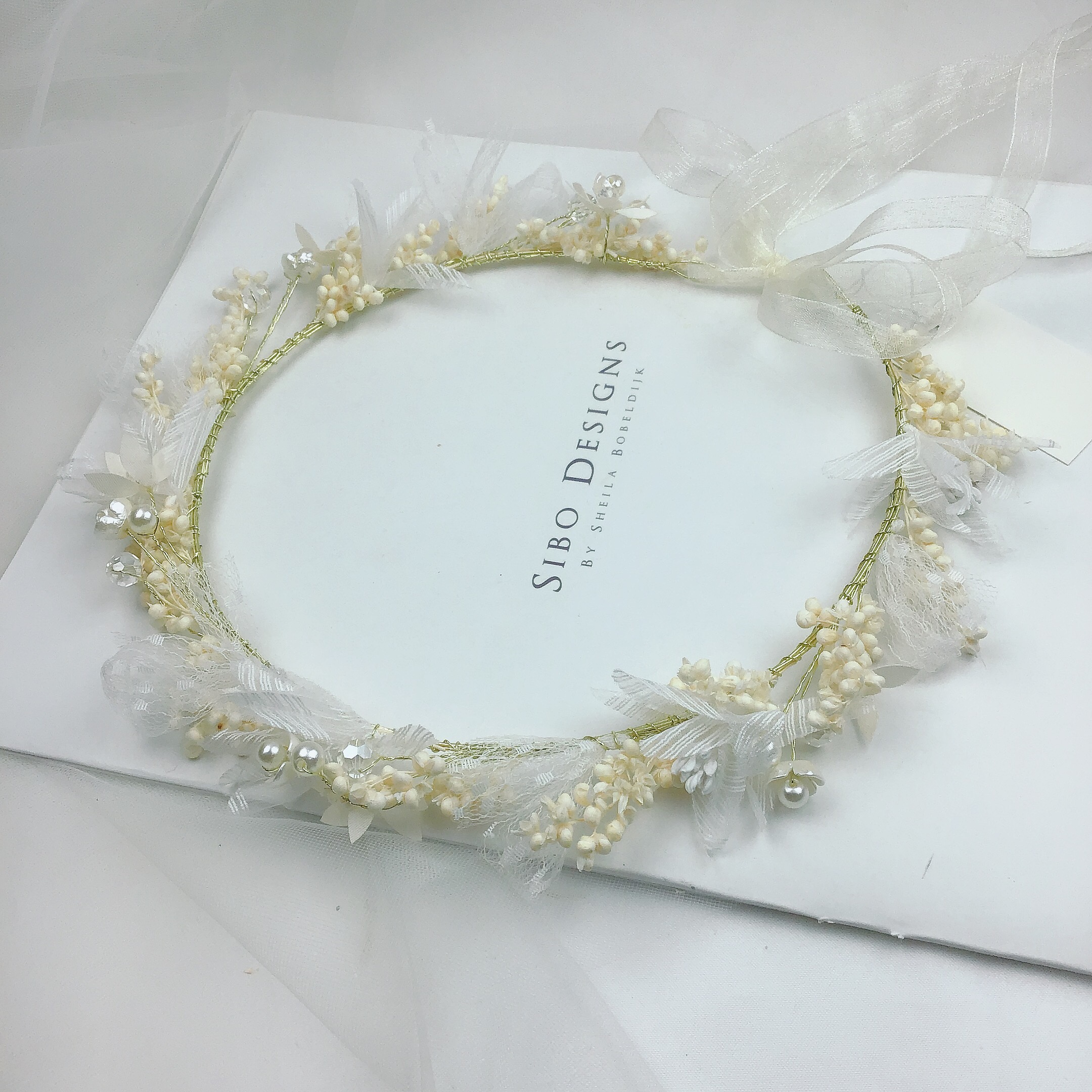 Super fairy-like white garland headwear, handcrafted genuine dried flower garland hair accessory, vacation performance photo hair accessory Specification image