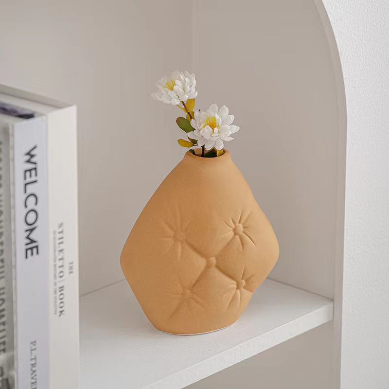 Creative throw pillow ceramic vase details Picture