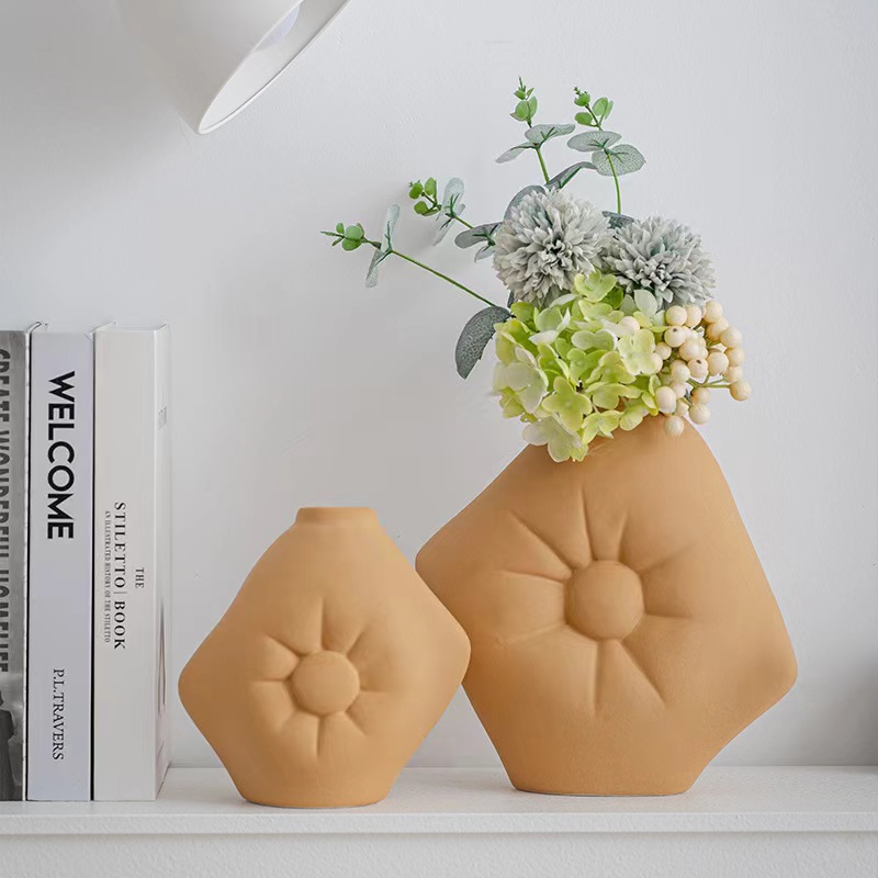 Creative throw pillow ceramic vase