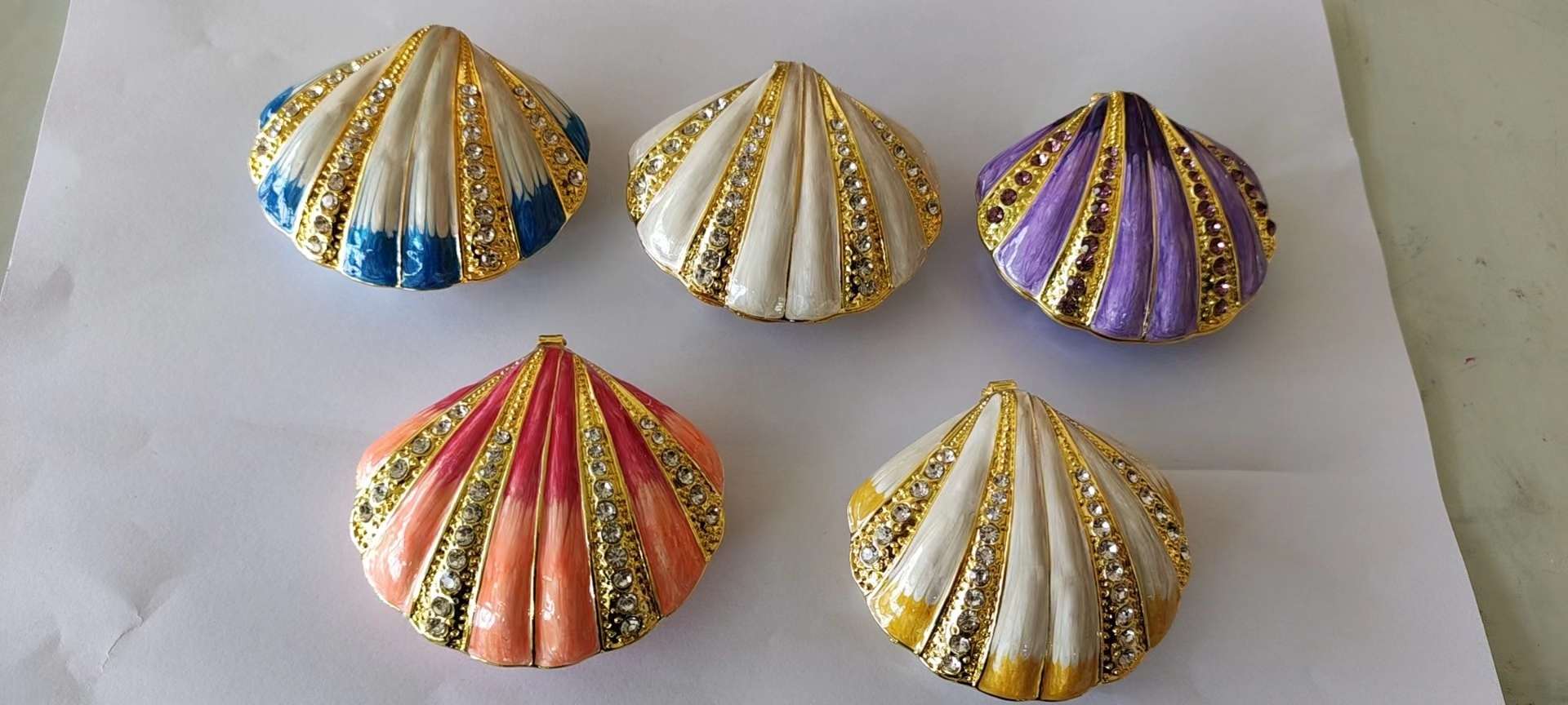 工艺合金牛，首饰盒，可以打开细节图