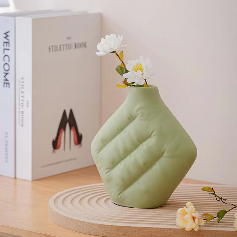 Creative throw pillow ceramic vase Specification image