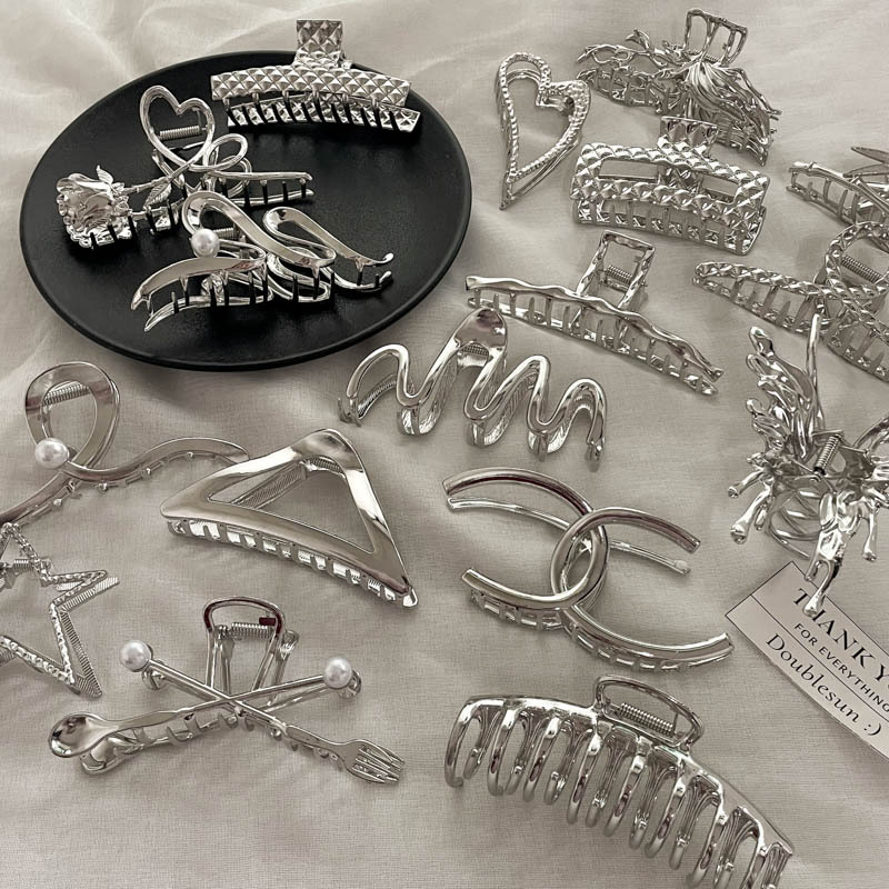 Silver metal hair clips, coiled hair clips, large hair volume, high-end feel, shark clips, Korean hair accessories, headwear, hair clips for women