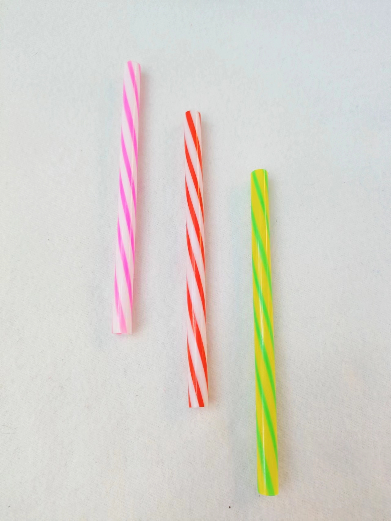 Rotating colored windmill poles, available windmill wheels, and colored rotating accessories Application Scenario