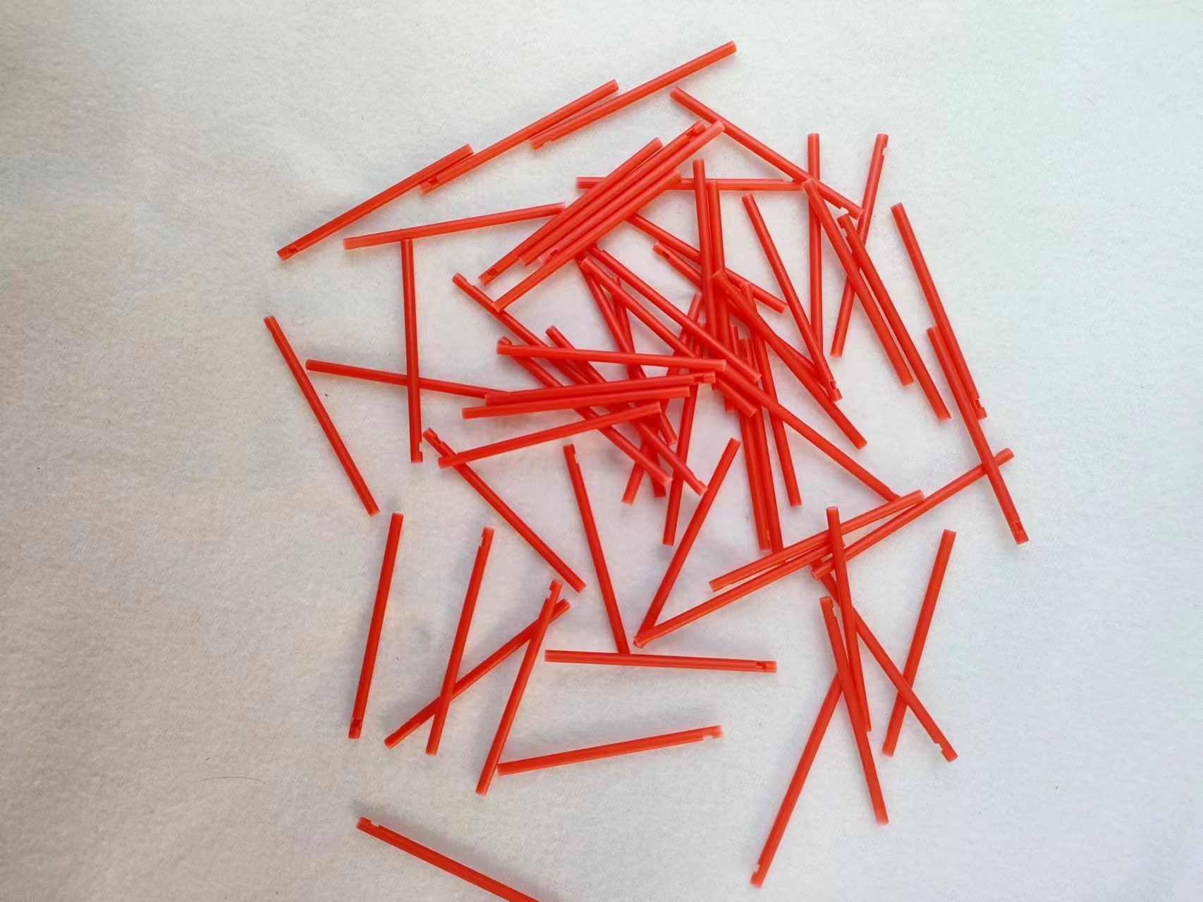 塑料PP管，线条长管，可定制不同尺寸，不同颜色，玩具配件管产品图