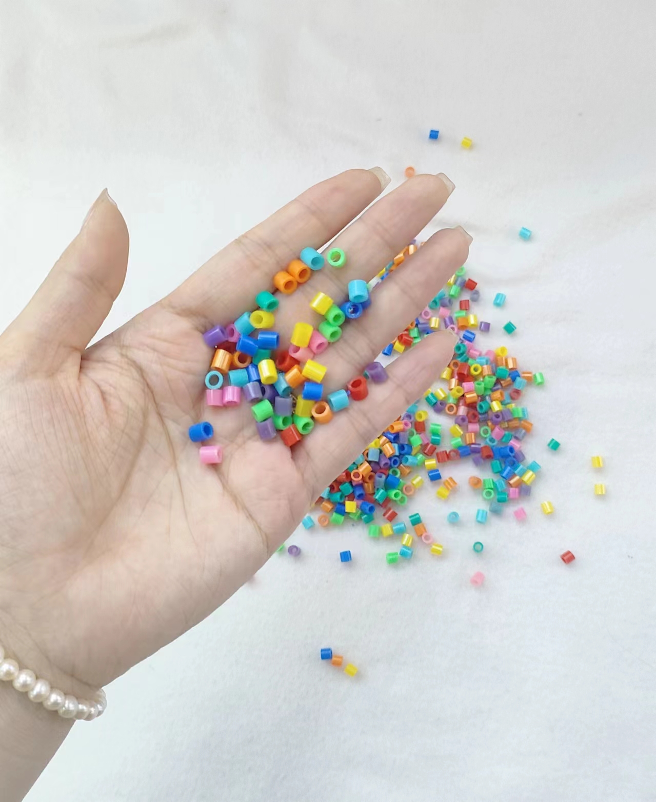 Tube beads, toy accessory tubes, colored tube beads, customizable in different specifications details Picture