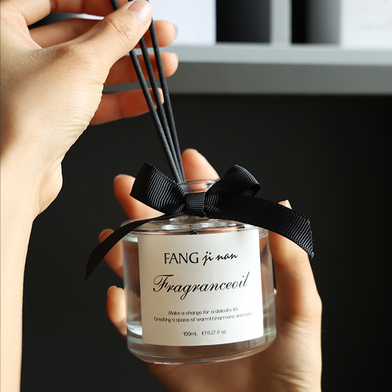 蝴蝶结香薰蜡烛