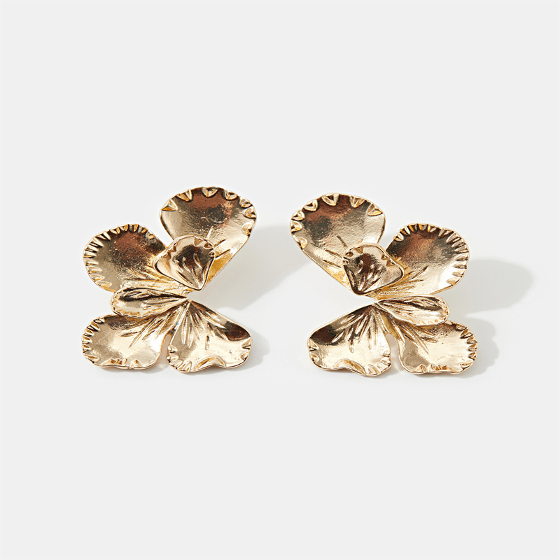 饰品/耳饰/耳钉/珍珠耳钉/无骨耳环白底实物图