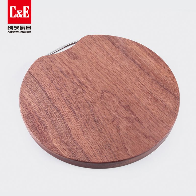 C&E Creative Kitchenware's new product, the Sapele ebony round cutting board, is a household anti-corrosion and anti-mold round cutting board