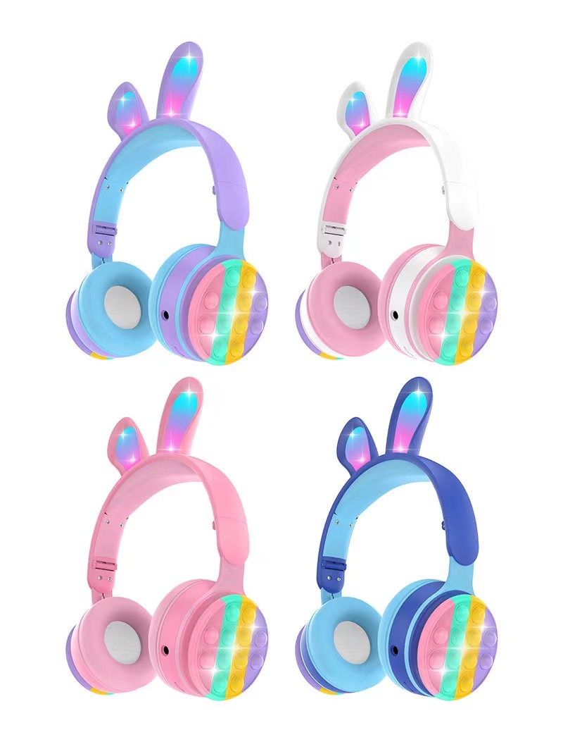 跨境新款 PM-06兔耳朵头戴式无线LED灯卡通蓝牙耳机减压发光低音