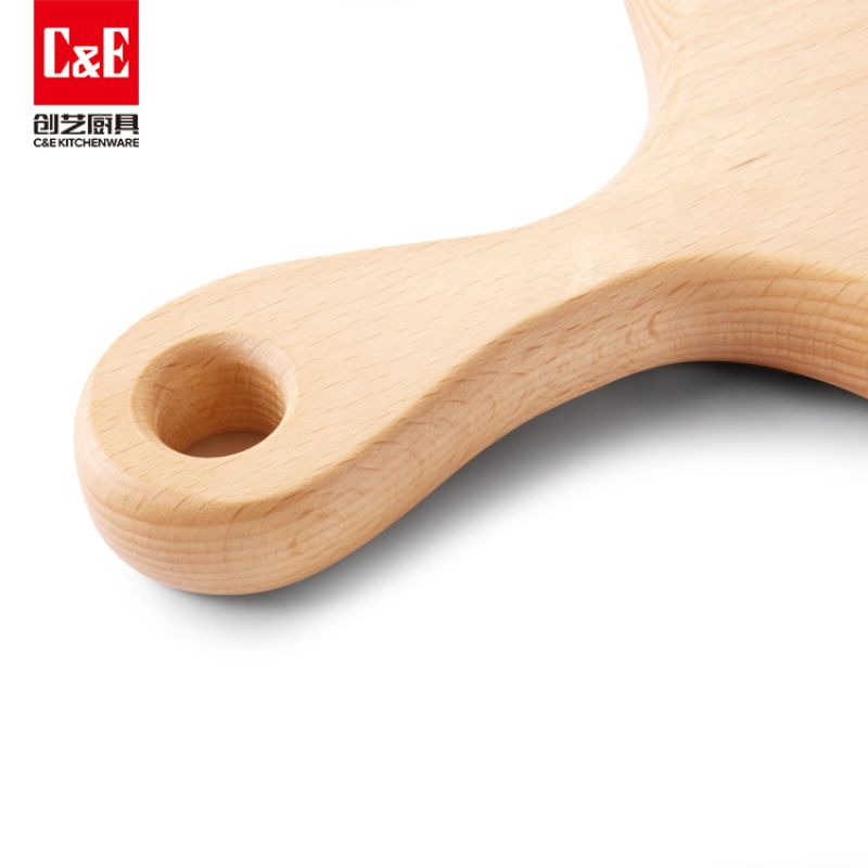 Yiwu Good Goods Mini Kitchen Cutting board, beech wood material, with handle -1003/19006 Application Scenario