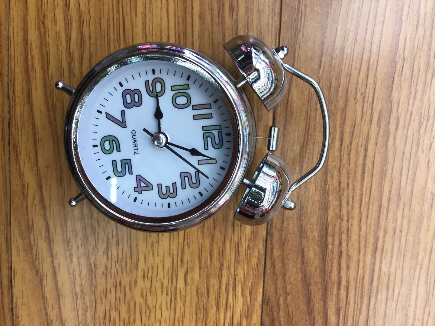 闹钟、台钟实物图