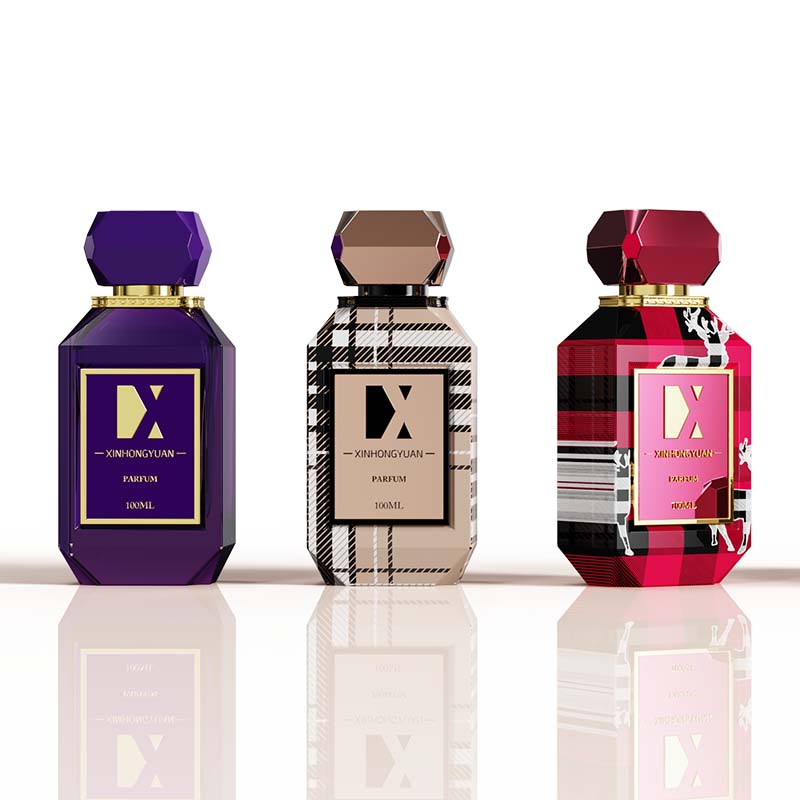 Factory direct sales of 100ml perfume bottles. The bottle body is spray-painted with logo and the bottom is thickened with a press-type nozzle Item Picture