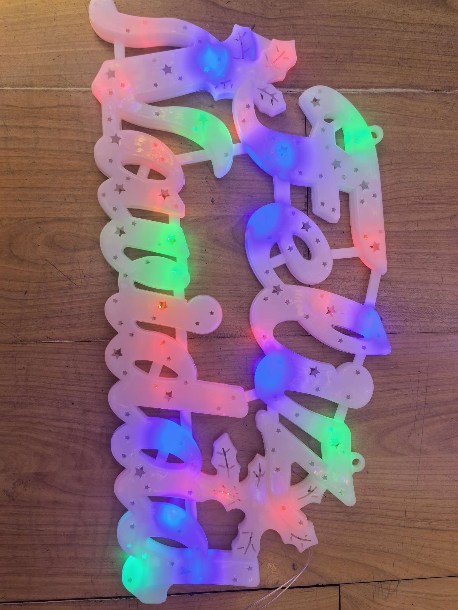 LED string lighting decoration bells, illuminated trees, indoor lighting string accessories, LED floor scrubbers, lighting fixtures, preferred indoor LED string lighting to enhance the home atmosphere details Picture