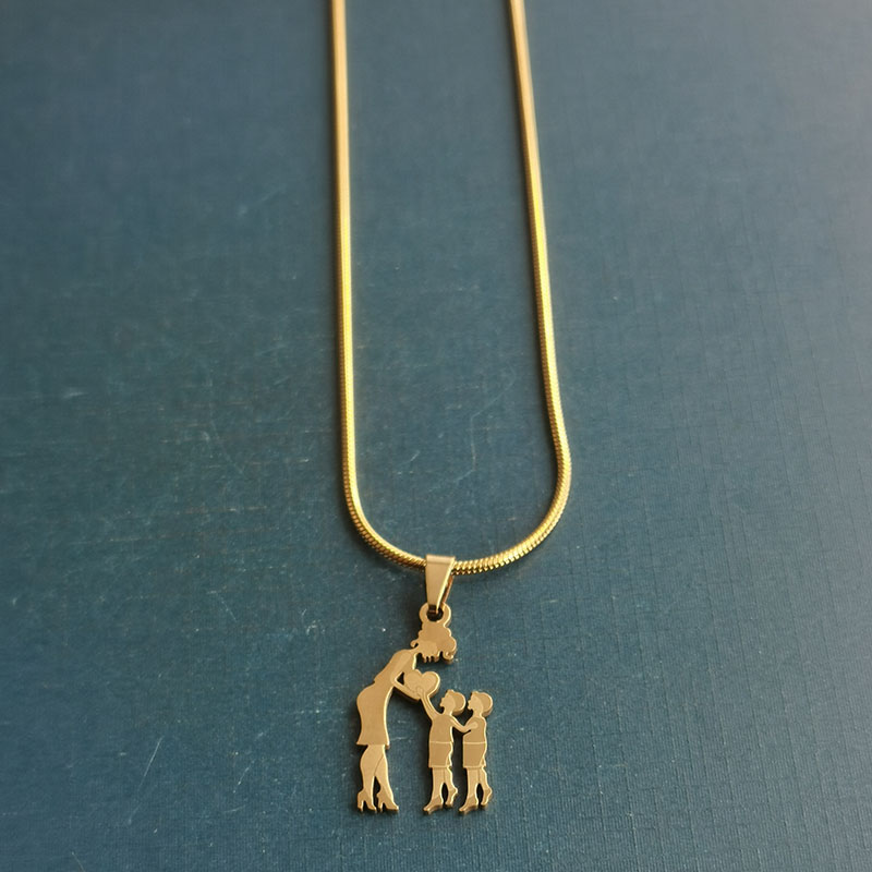 钛钢不锈钢母亲节项链吊坠复古气质妈妈两男孩饰品配件外贸跨境详情图5