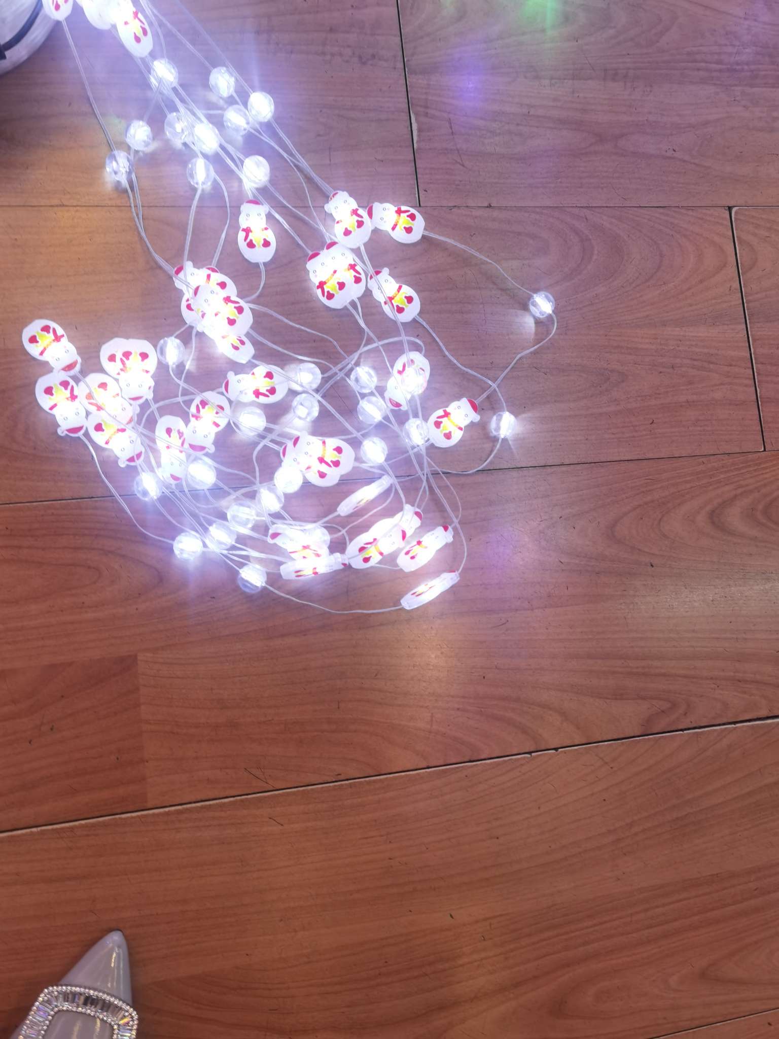 梦萱灯饰LED灯串 室外气球照明装饰 灯饰照明LED泡泡鱼灯串 节日户外气球LED灯串 炫彩灯光照亮你的夜晚详情图3