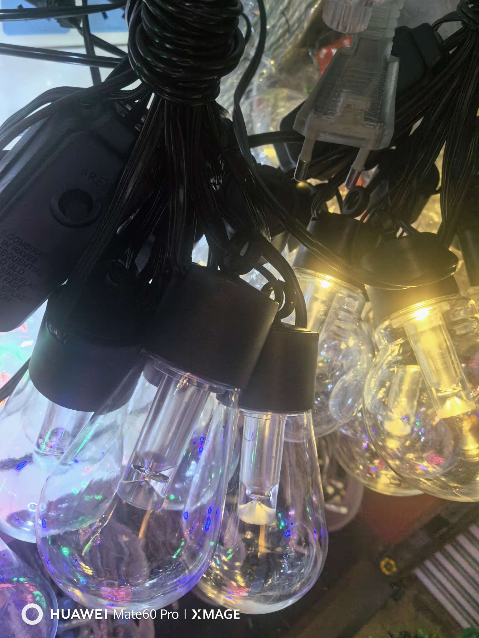 LED灯串照明饰品 室内发光树装饰 鈴噹灯串配件 LED洗地机 灯饰照明增添氛围 美观耐用白底实物图