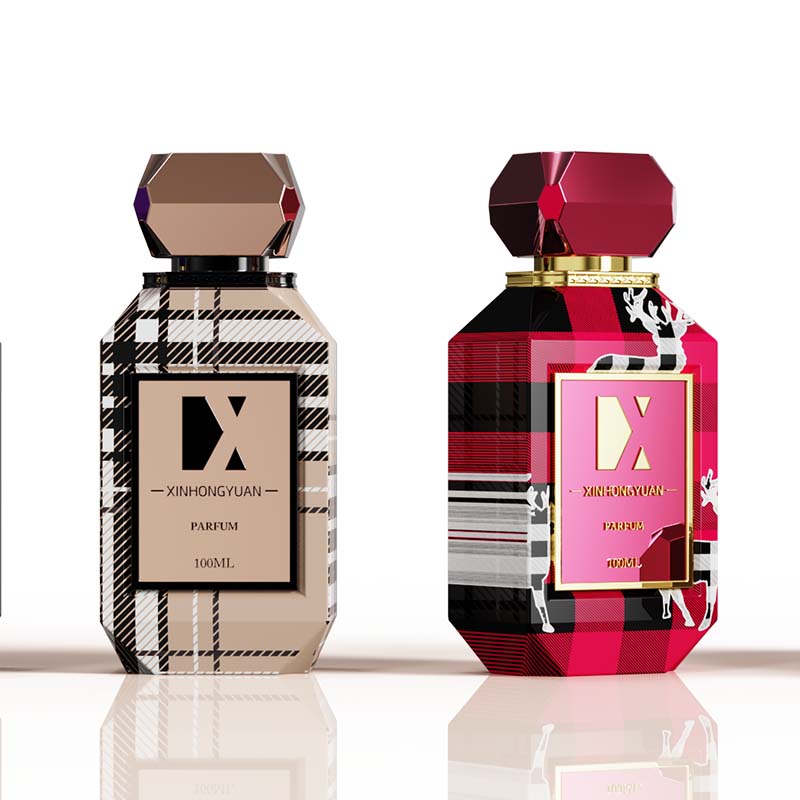 Factory direct sales of 100ml perfume bottles. The bottle body is spray-painted with logo and the bottom is thickened with a press-type nozzle Application Scenario