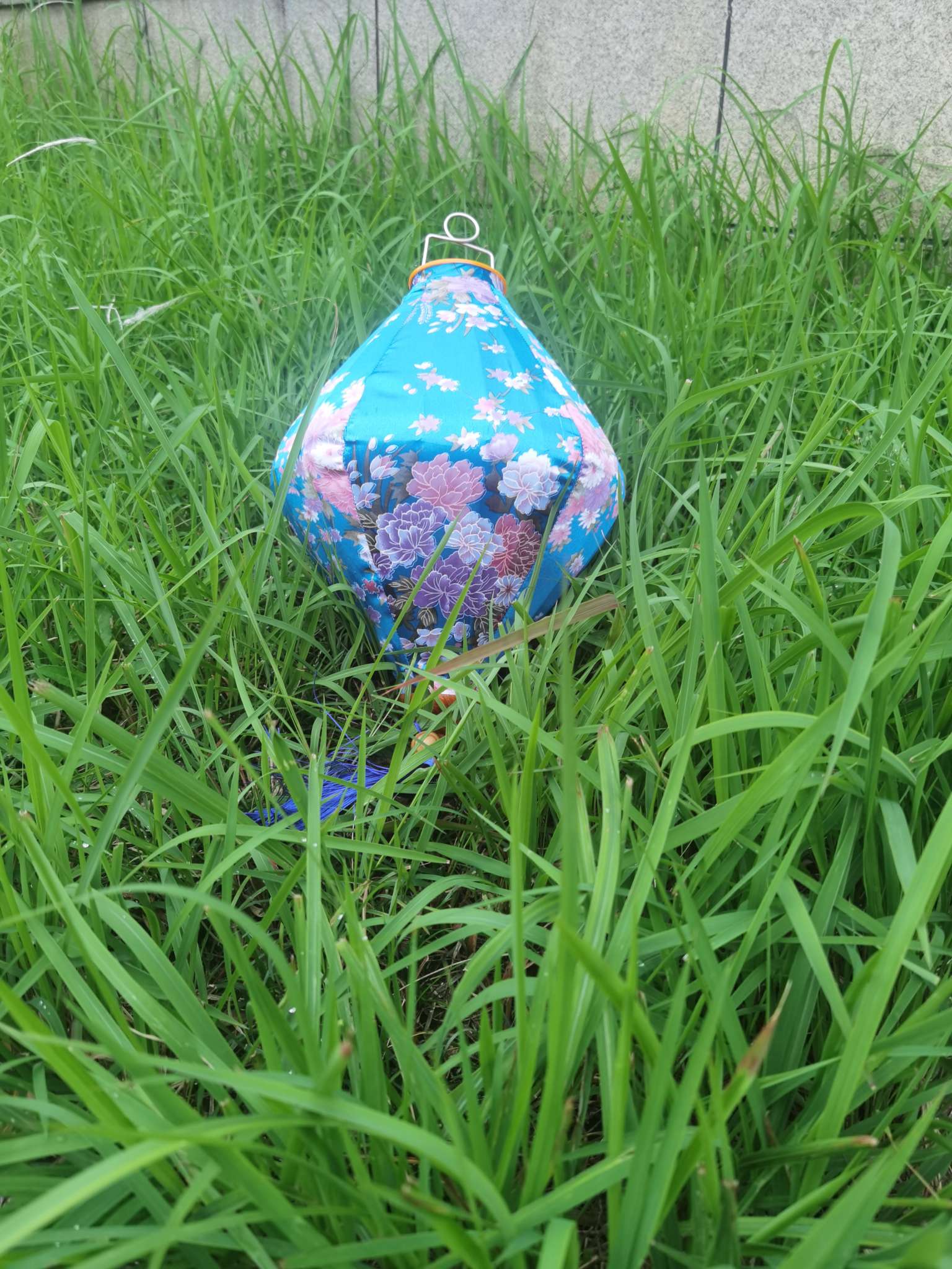 Intangible cultural heritage rotating lanterns, wedding supplies, small lanterns, flocked street stalls, popular office and festival decorations, lantern creative gifts, suitable for tourist attractions, decoration, ancient towns and streets, large quantities offer better prices details Picture