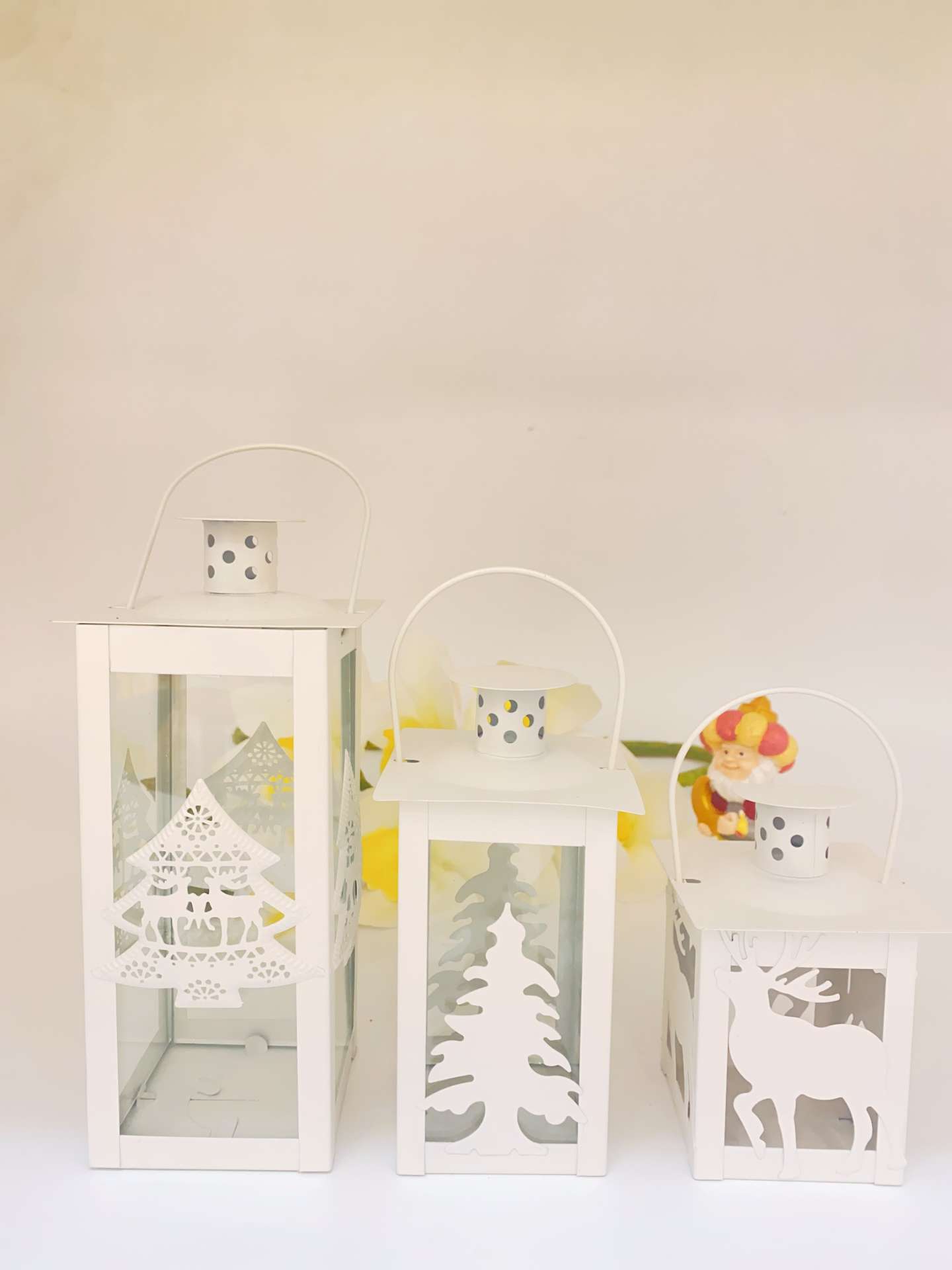 Wholesale of three-piece set of iron candlesticks for Christmas lanterns, ins style simple home candlesticks, wedding dining table candlesticks, decorative iron candlesticks details Picture