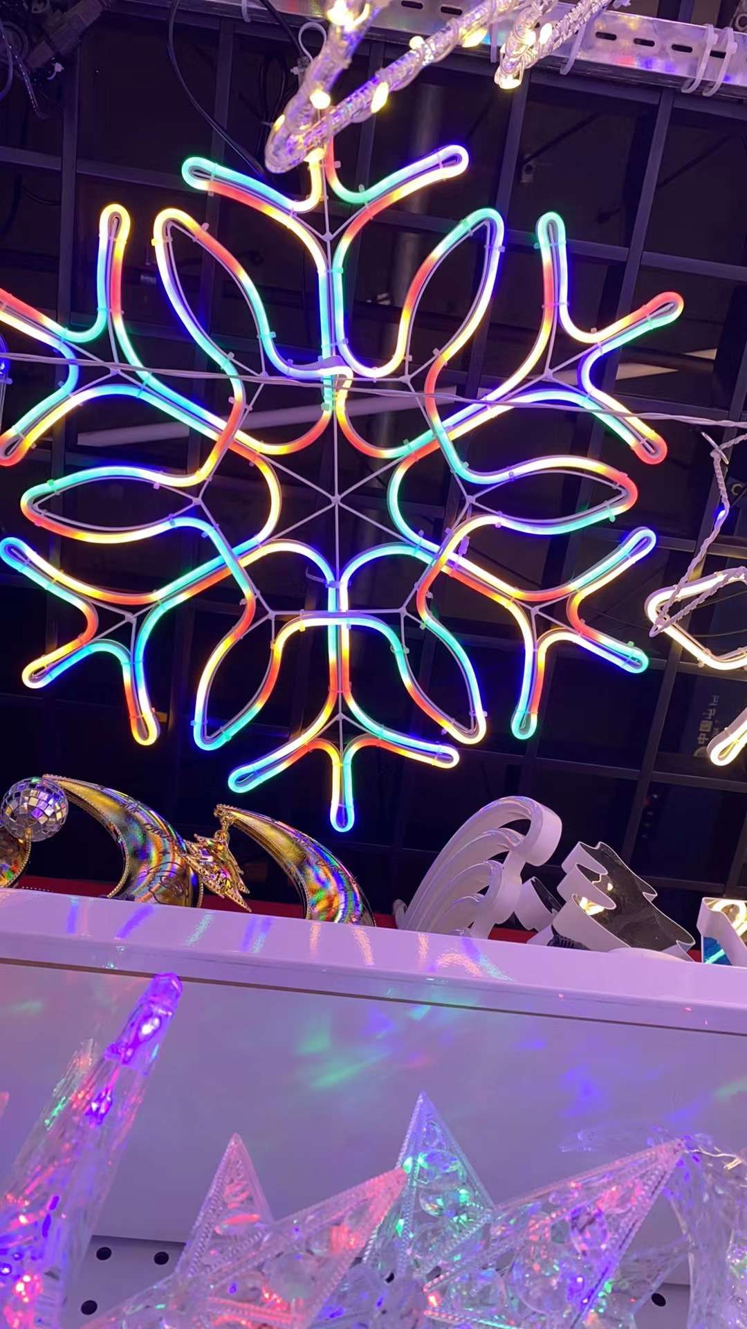 LED灯饰照明室外LED灯串 节日气球灯串户外装饰 灯泡泡鱼造型 独特晶瓷画设计 环保节能节日灯户外详情图4