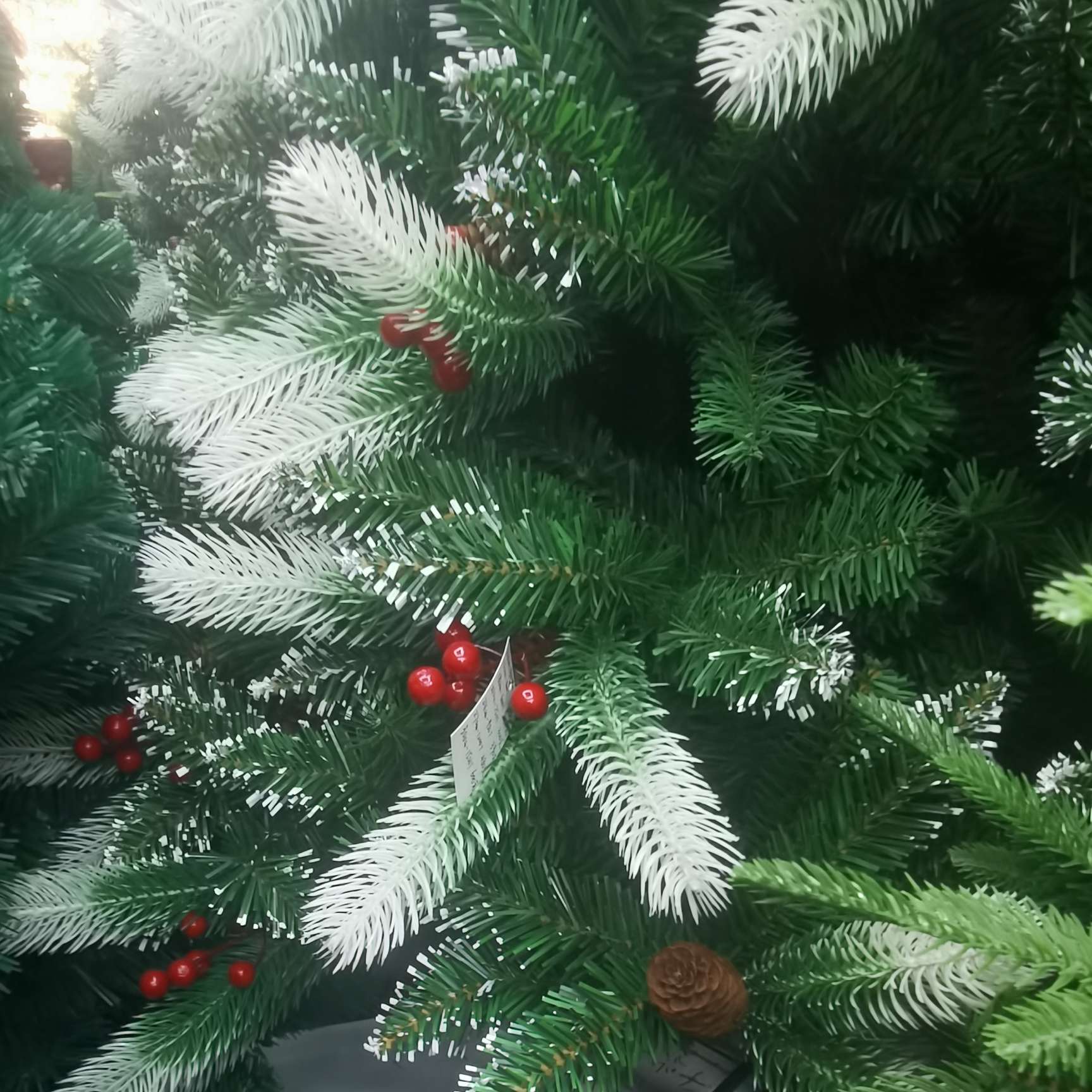 Factory direct sales of various specifications of mixed PE trees, PVC Christmas trees, high-end festival gifts, office cultural supplies, Christmas decorations, environmentally friendly and durable, Christmas-specific trees detail image 6