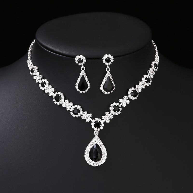 European and American jewelry sets, earrings, pendants, rhinestones, necklaces, women's accessories, royal blue water drop fashion bridal accessories wholesale detail image 5