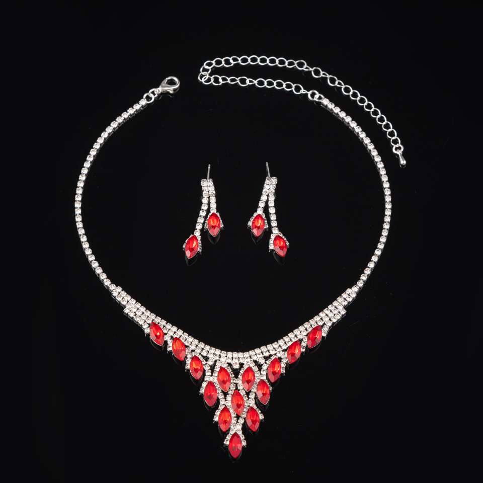 Fashionable, elegant, exquisite, high-end, light luxury blue crystal water diamond necklace, earrings set, women's dress accessories, bride's ornaments