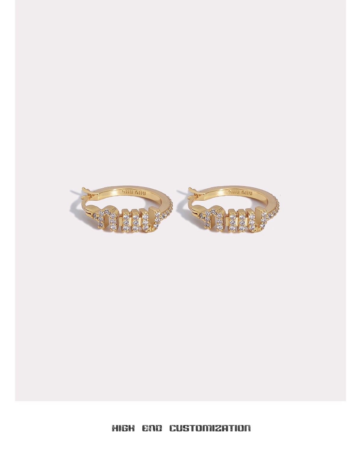 2024 New Letter Niche Unique Earrings Light Luxury High-Grade Sense Ear Loop Temperament Earrings Female Application Scenario