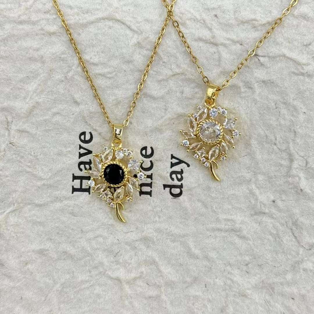 Black and white exquisite pendant accessories