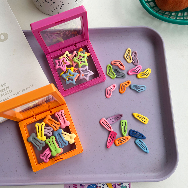 Dog hair clips, mini bone bb clips, star heart clips, candy color, high appearance level, bangs clips, hair accessories, head accessories, hair accessory box details Picture