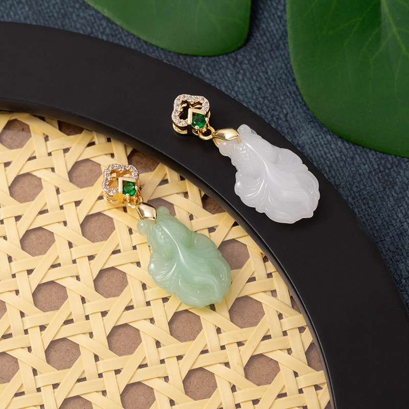 Imitation jade animal fish pendant, real gold color-preserving electroplated pendant accessory necklace, Chinese style and national trend Item Picture