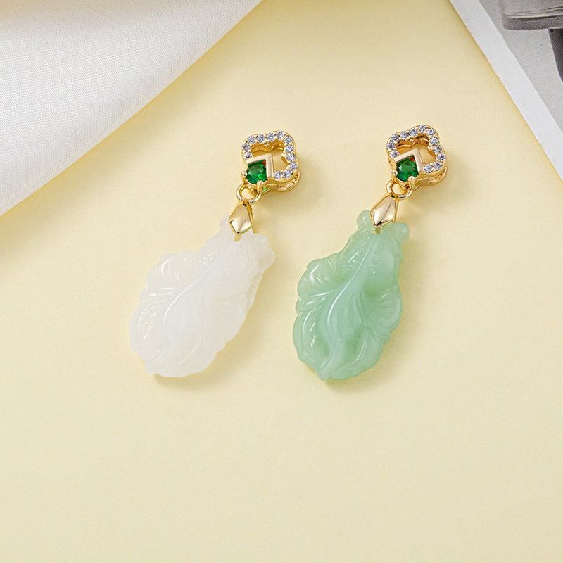 Imitation jade animal fish pendant, real gold color-preserving electroplated pendant accessory necklace, Chinese style and national trend