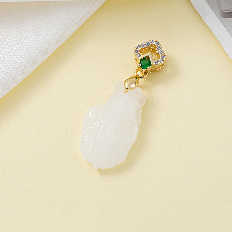 Imitation jade animal fish pendant, real gold color-preserving electroplated pendant accessory necklace, Chinese style and national trend details Picture