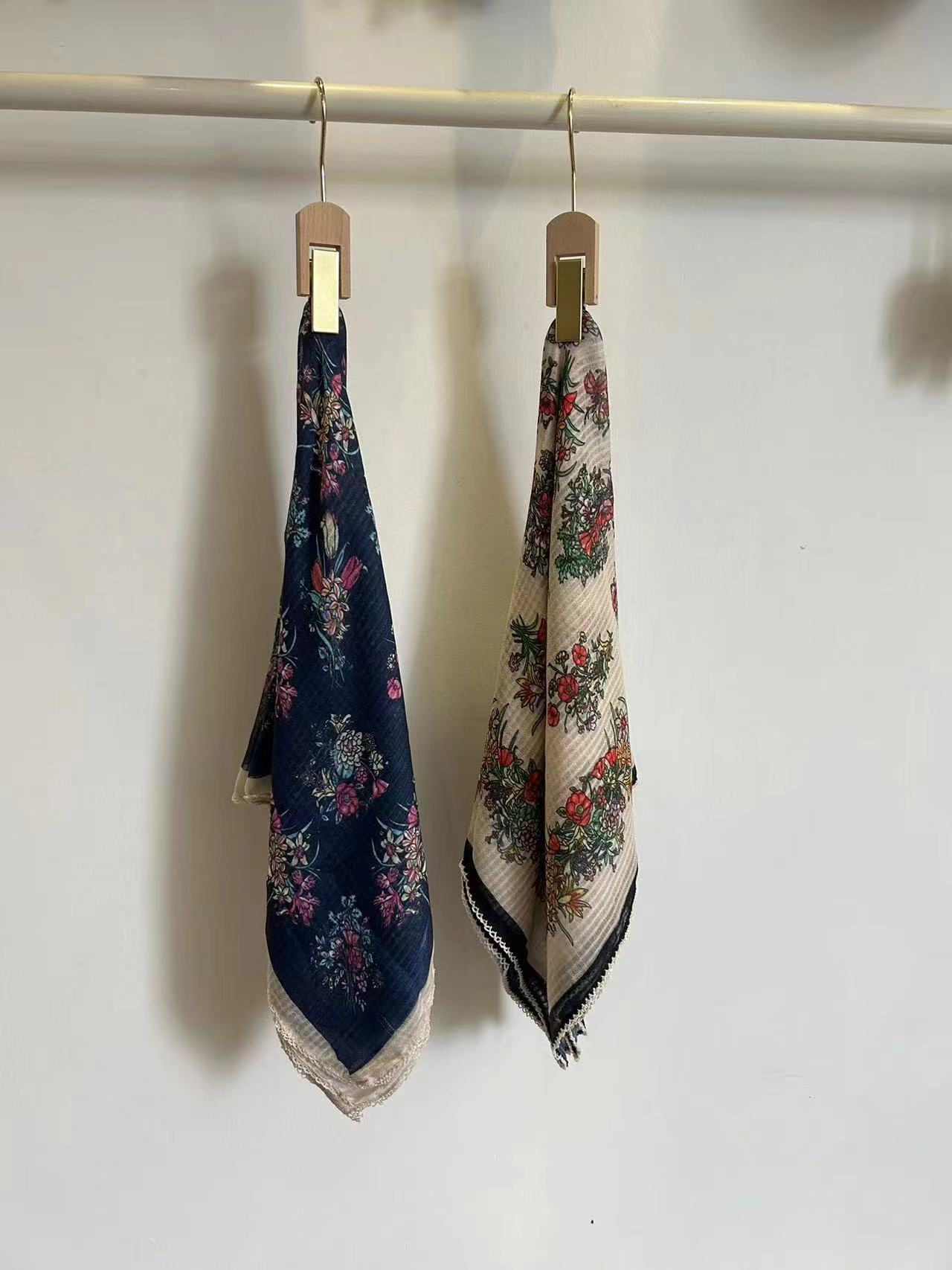 وشاح صغير وشاح وشاح وشاح طويل Item Picture