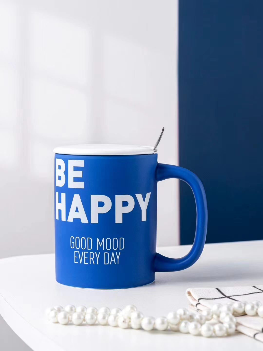 陶瓷杯/马克杯/瓷杯/搪瓷杯/浮雕杯产品图