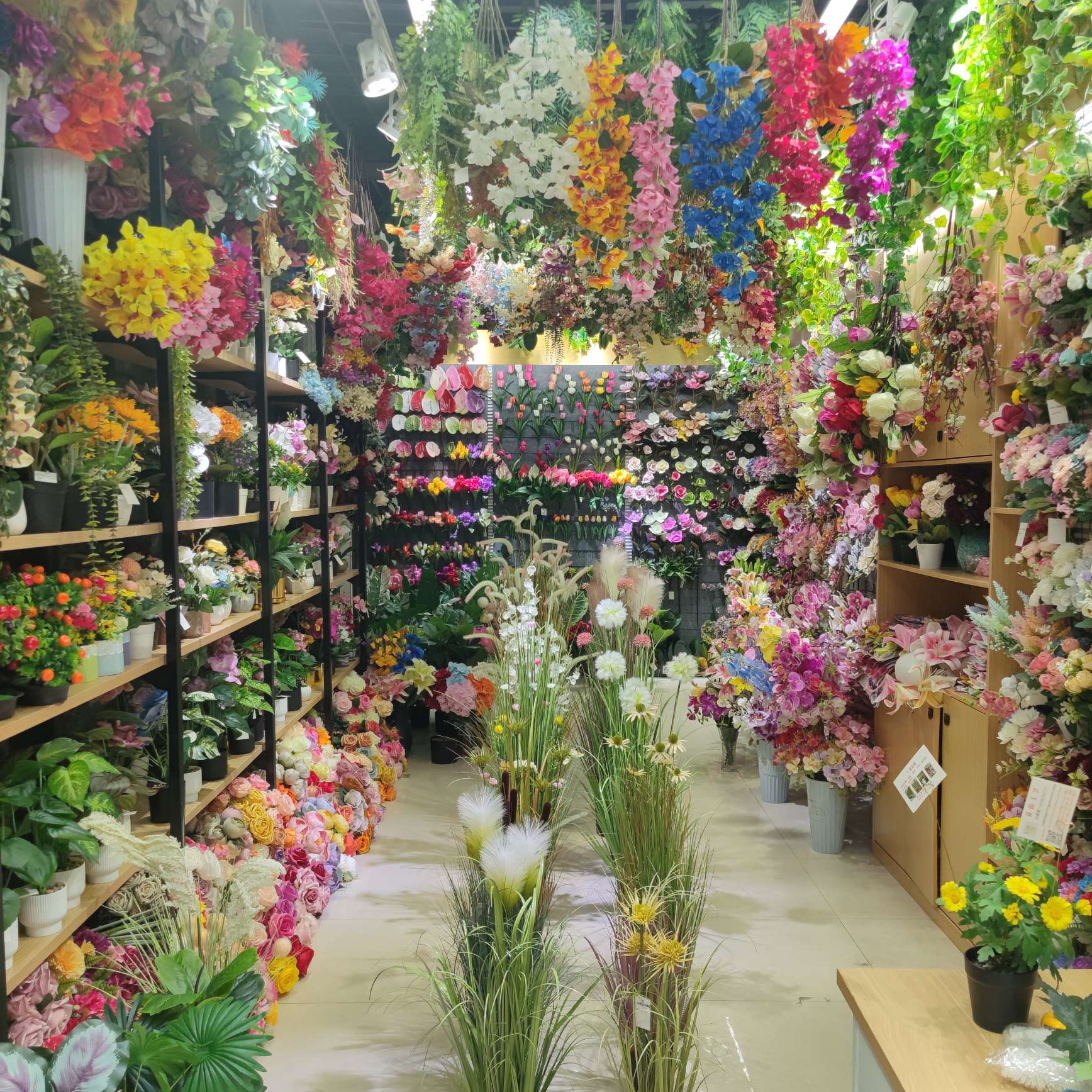 The office decoration is rich in cultural atmosphere. The artificial garden green plants are realistic, the artificial plants are beautiful and practical, and the artificial flowers and artificial grass flowers are produced by the manufacturer Item Picture