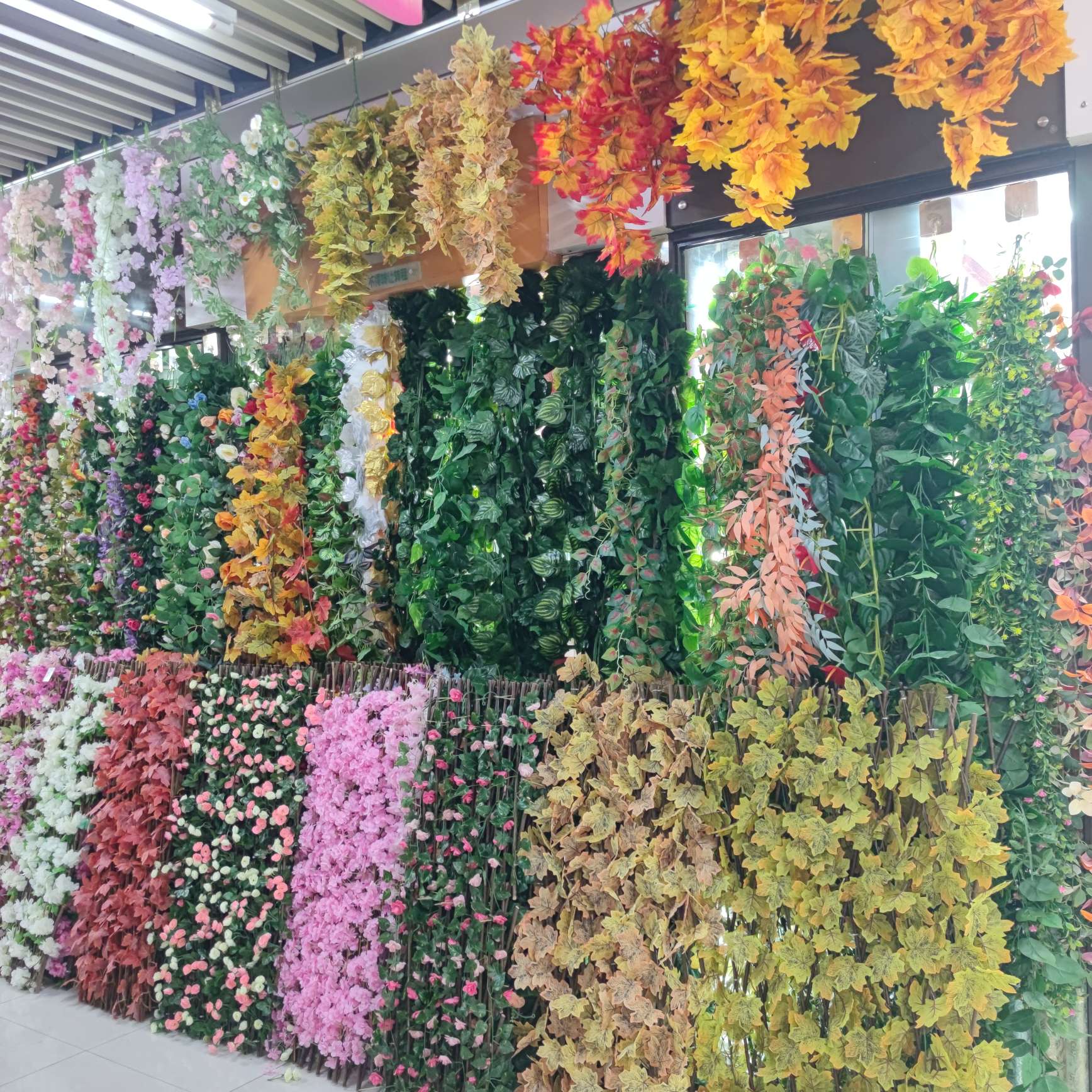 Plastic artificial flowers, artificial flowers, wedding, hotel and home decoration, new plastic artificial flowers, rattan artificial plants detail image 3