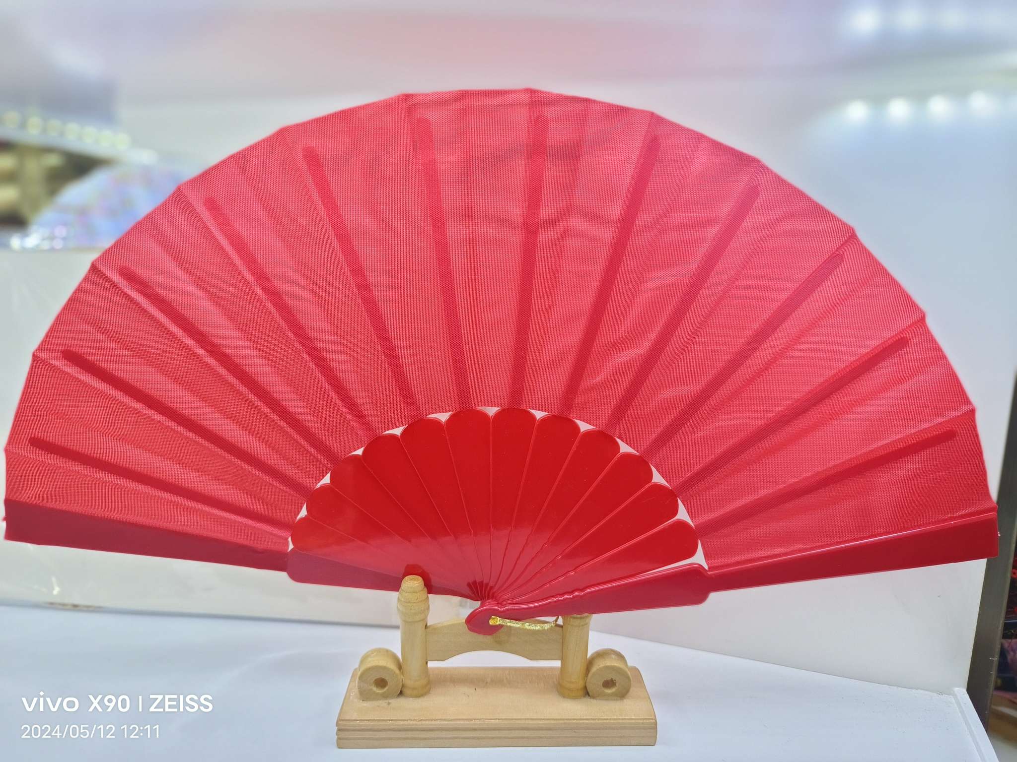 母亲节特别礼品 天然贝壳橄榄核手串 炭雕工艺品饰品 铁艺烛台 艺术品收藏 工艺品装饰品赠送礼盒扇子团扇漆扇产品图