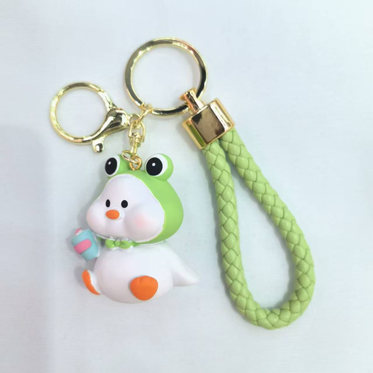 Creative resin duck keychain cartoon duck key accessory 3D figurine pendant details Picture