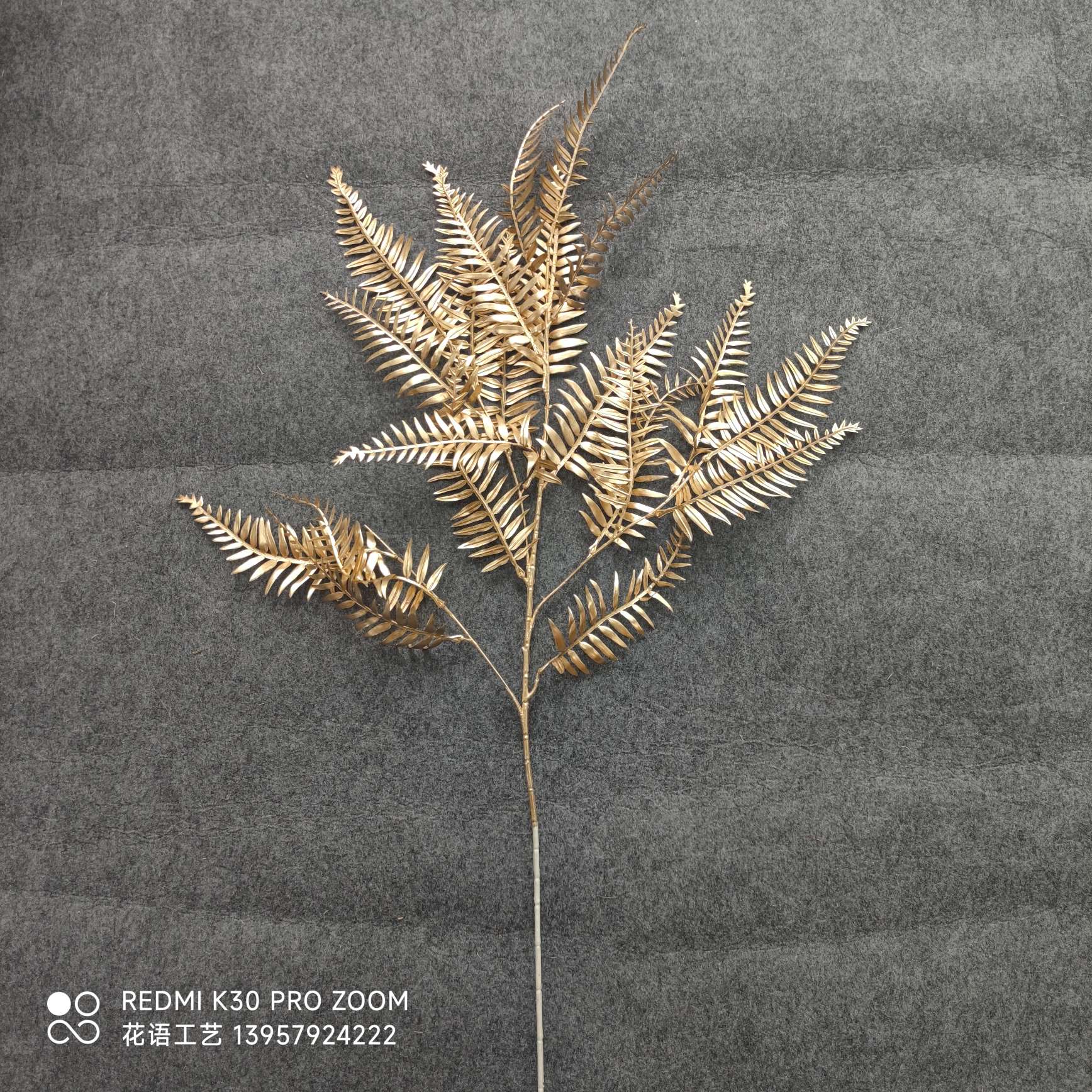 Office cultural decoration, such as artificial grass flowers, green plants, potted artificial flowers, artificial flower artworks, and artificial gardens, embellish the living space