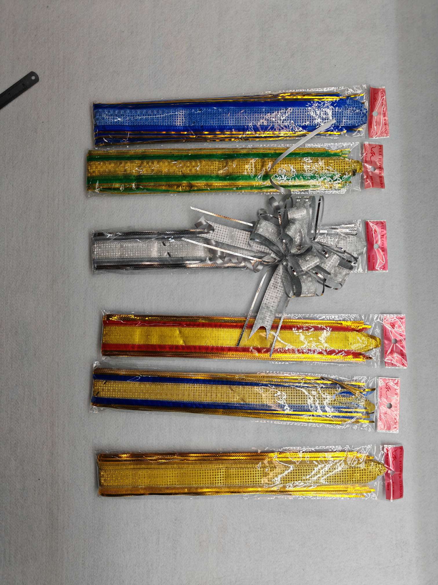 Golden-edge lace flower packaging paper details Picture