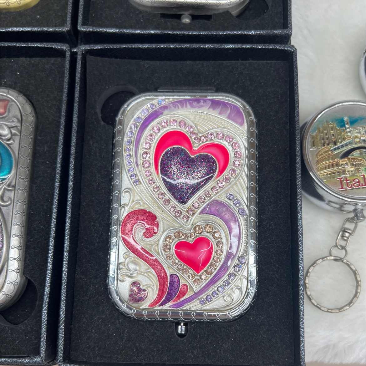 便携式小镜子化妆镜 折叠式化妆镜 高清镜子 美妆必备手持化妆镜 随身携带小巧镜子化妆镜镜子