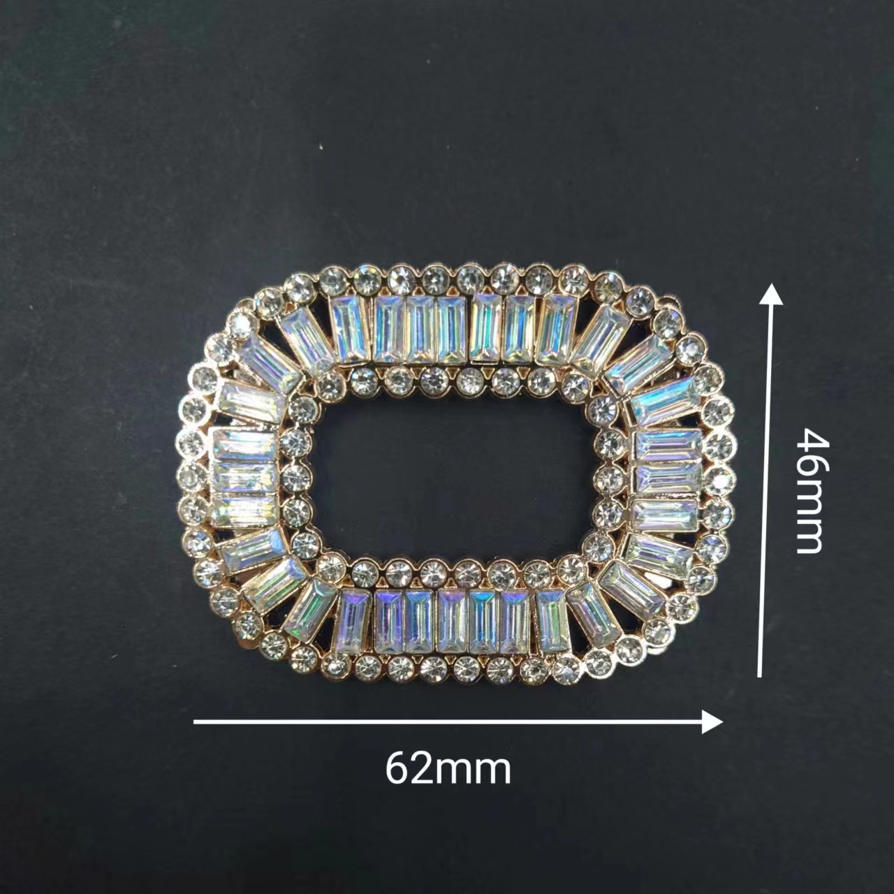 Hot-selling bestseller! High-end clothing and footwear, with alloy inlaid AB special-shaped diamonds shining brightly, DIY handcrafted materials for clothing accessories, enhancing your fashion taste. Clothing accessory buttons Item Picture