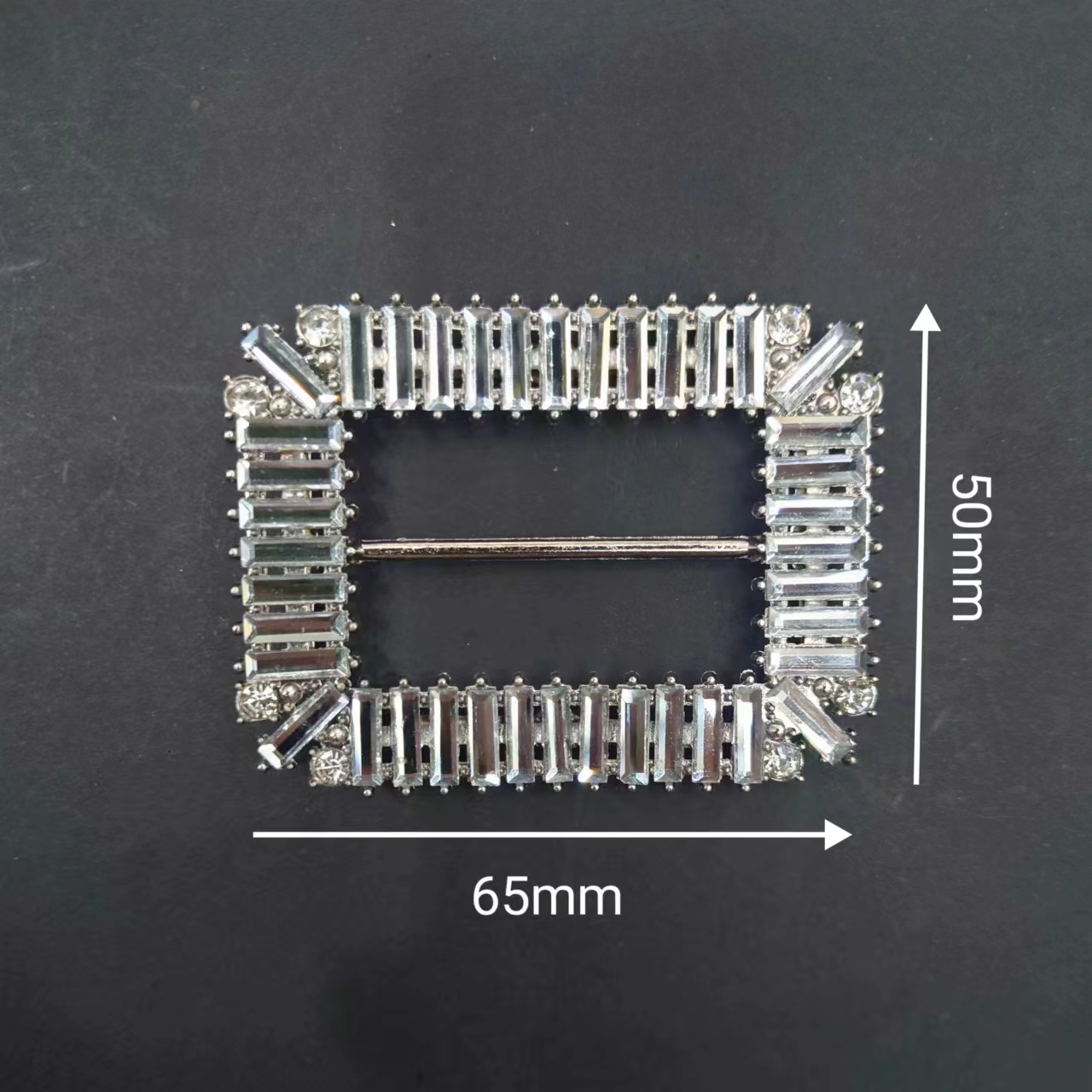 Hot-selling bestseller! High-end clothing shoe buckles, high-end AB special-shaped diamonds inlaid, DIY handcrafted materials for clothing accessories and decorative buckles, enhancing your fashion taste Specification image